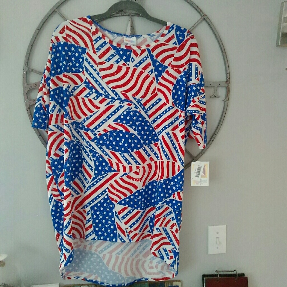 Lularoe "IRMA" shirt